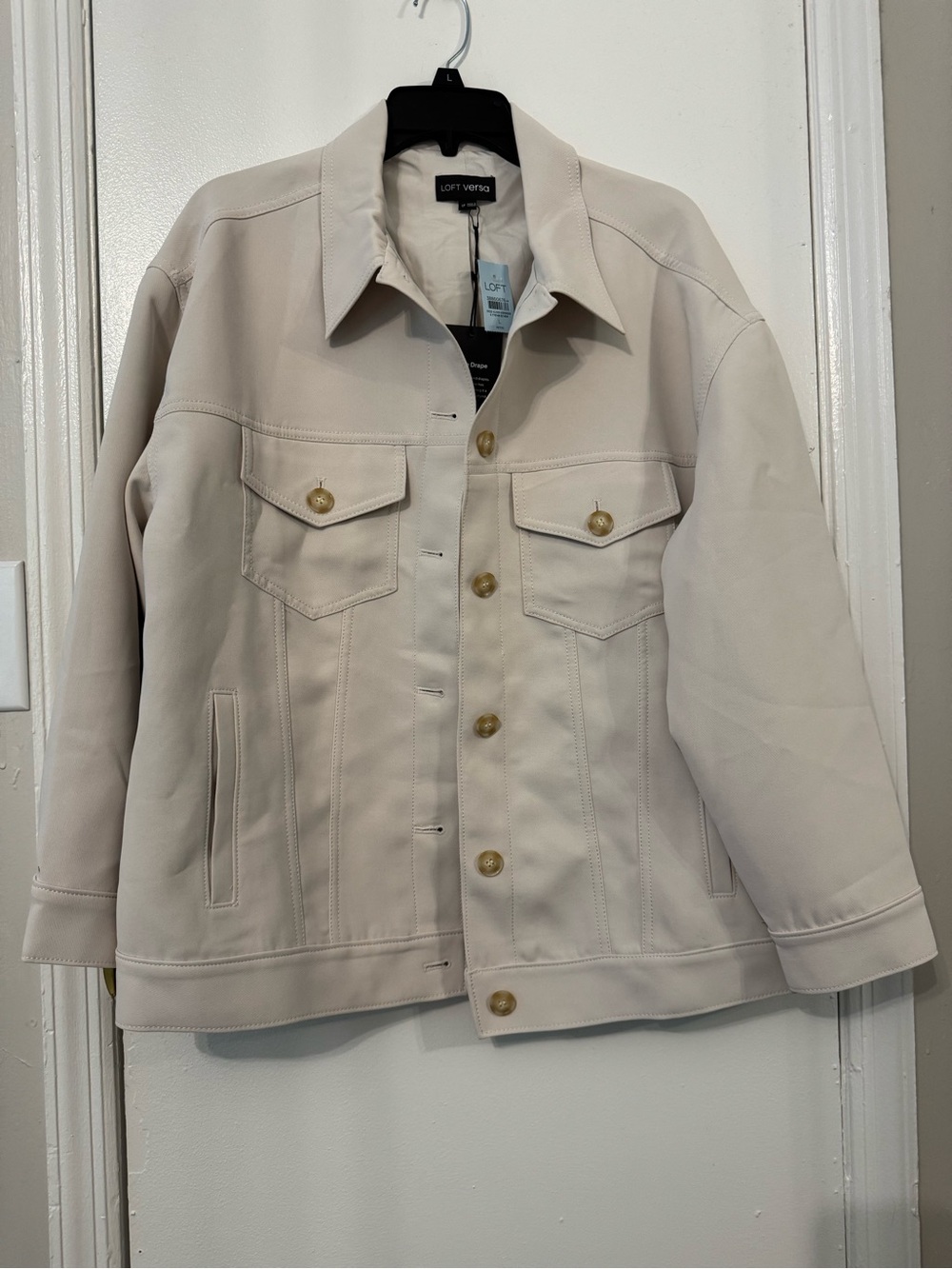 LOFT Versa Crepe Drape Trucker Jacket Size L Petite